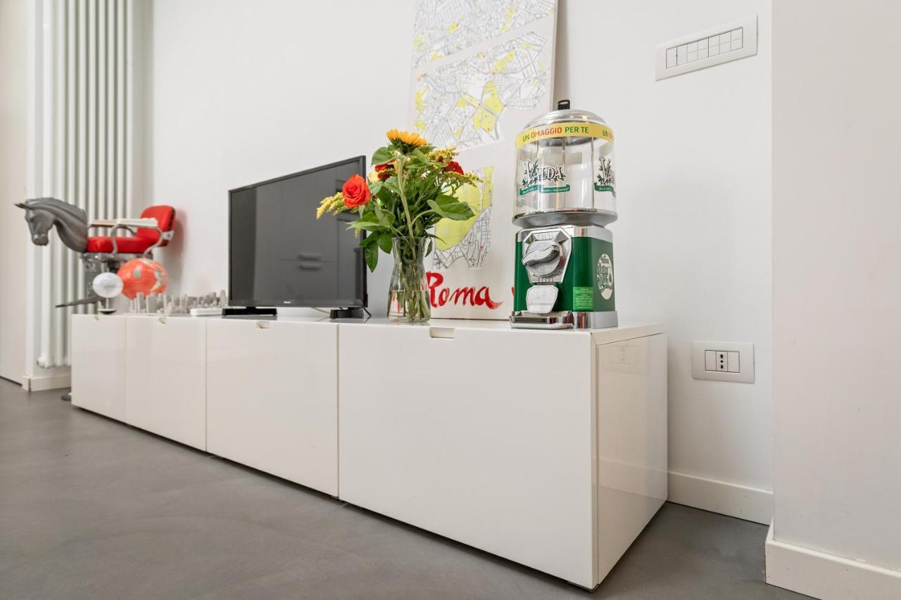 Rome As You Feel - Alibert Design Loft ภายนอก รูปภาพ